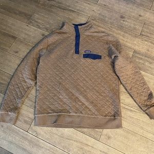 PATAGONIA 1/4 button up pullover. Quilted pattern. Size XL Color Tan